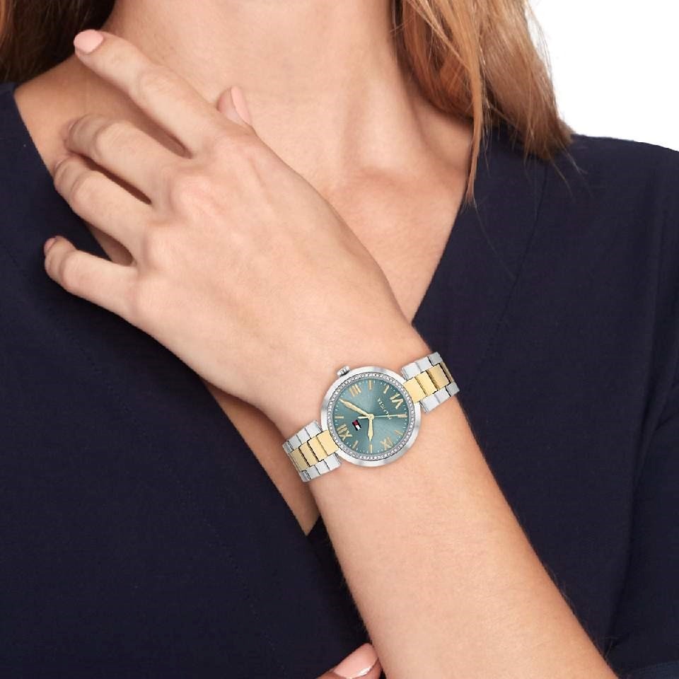 Montre Tommy Hilfiger Two-Tone Steel Light Blue Dial - 1782680