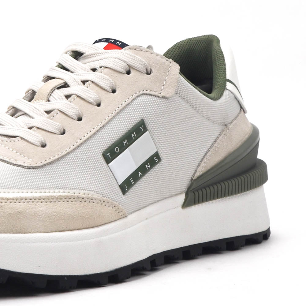 TOMMY HILFIGER BASKETS TOMMY JEANS TJW TECH RUNNER ESS HOMME KHAKI - ENOENO-LIGHT GREEN