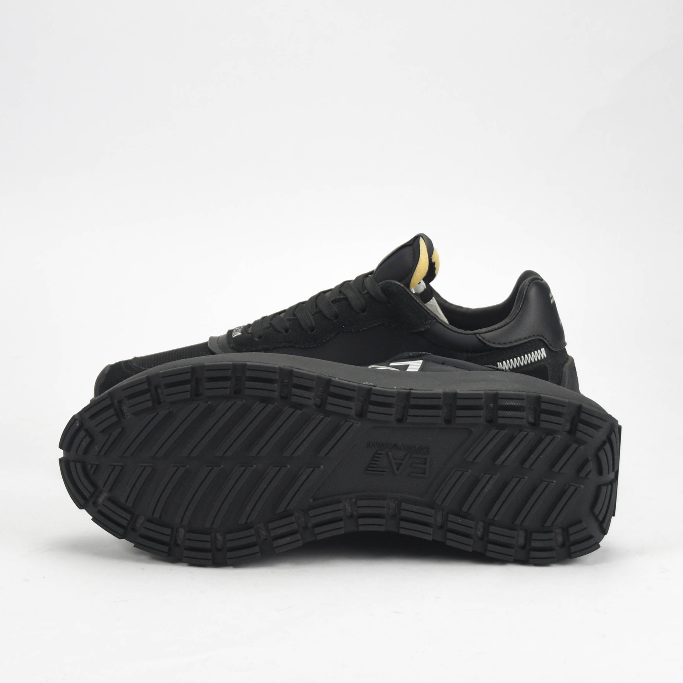 EMPORIO ARMANI SHOES - X8X186-XK401-D190
