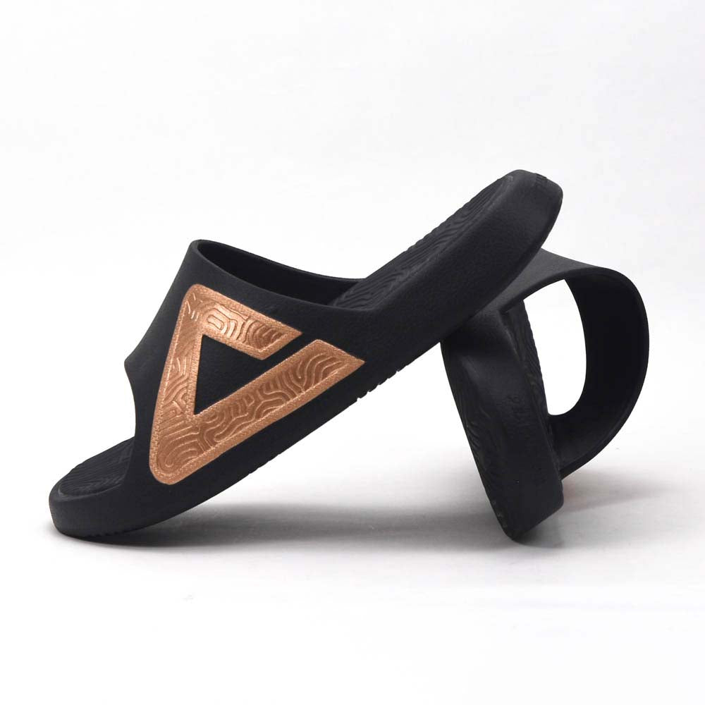 Peak Taichi Slippers Black Gold