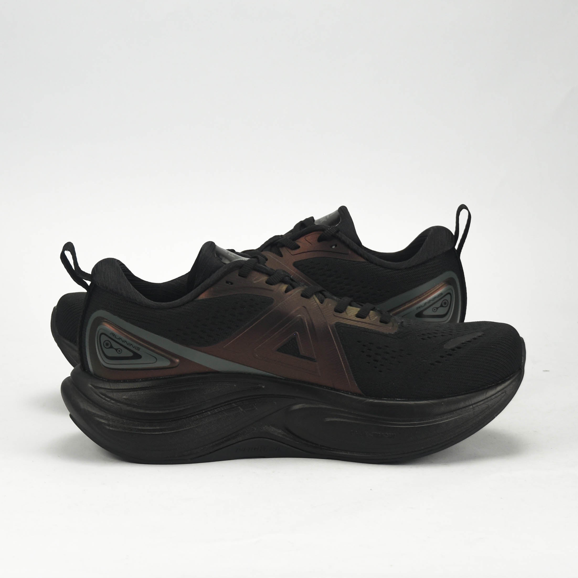 Peak Turbo 2.0 All Black - ET59037H-Y291