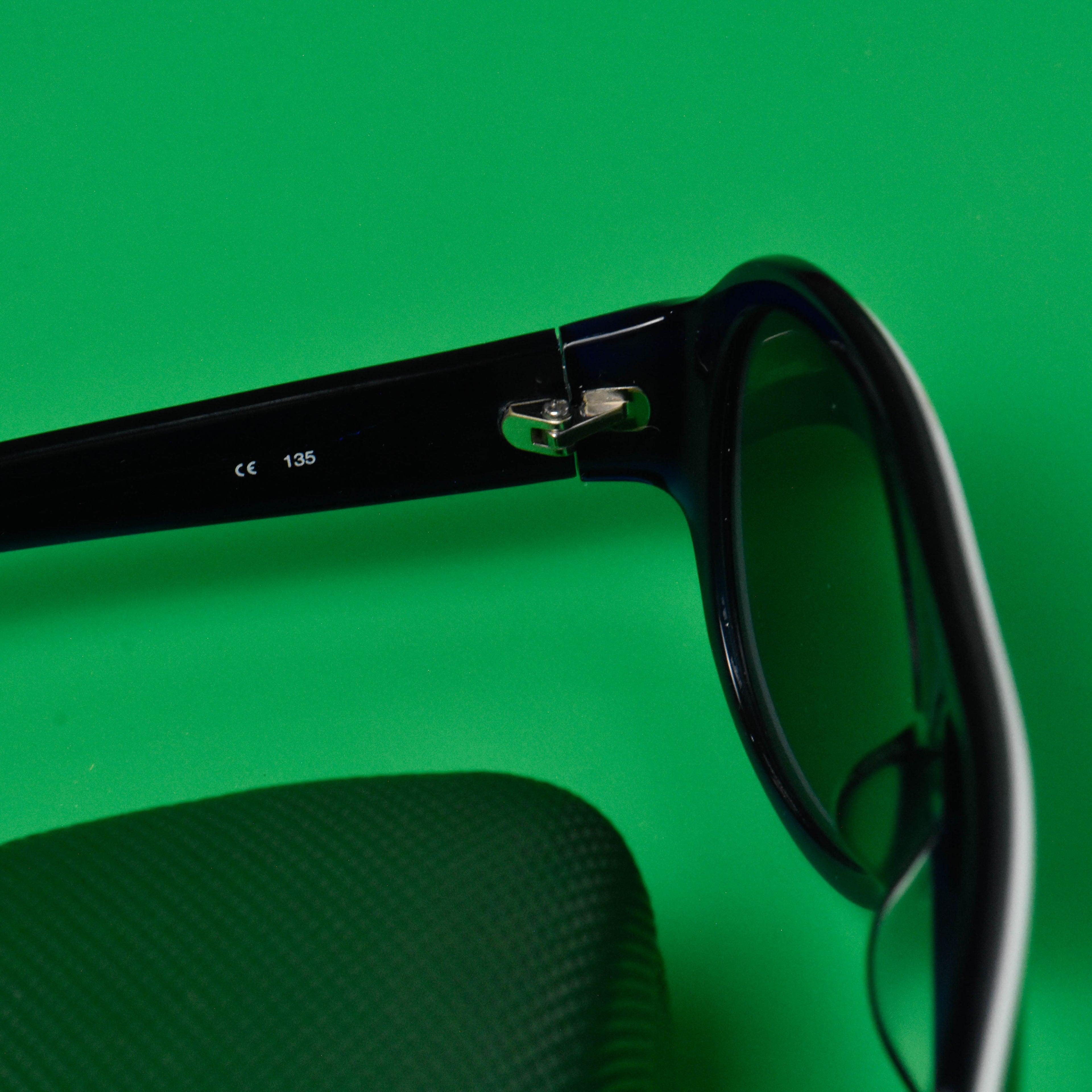 LUNETTE DE SOLEIL - L644S