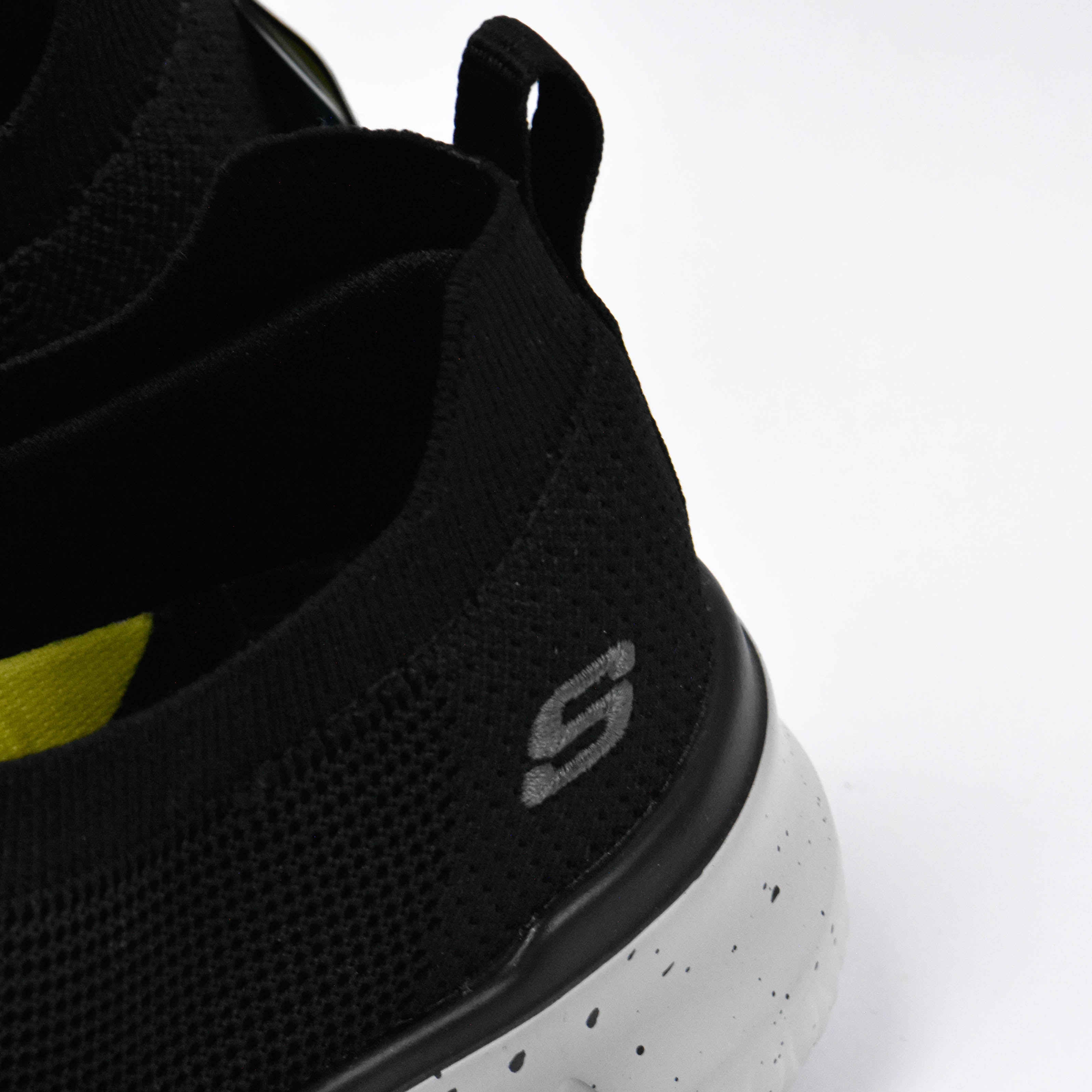 SKECHERS CORWEN - 210572-BLK
