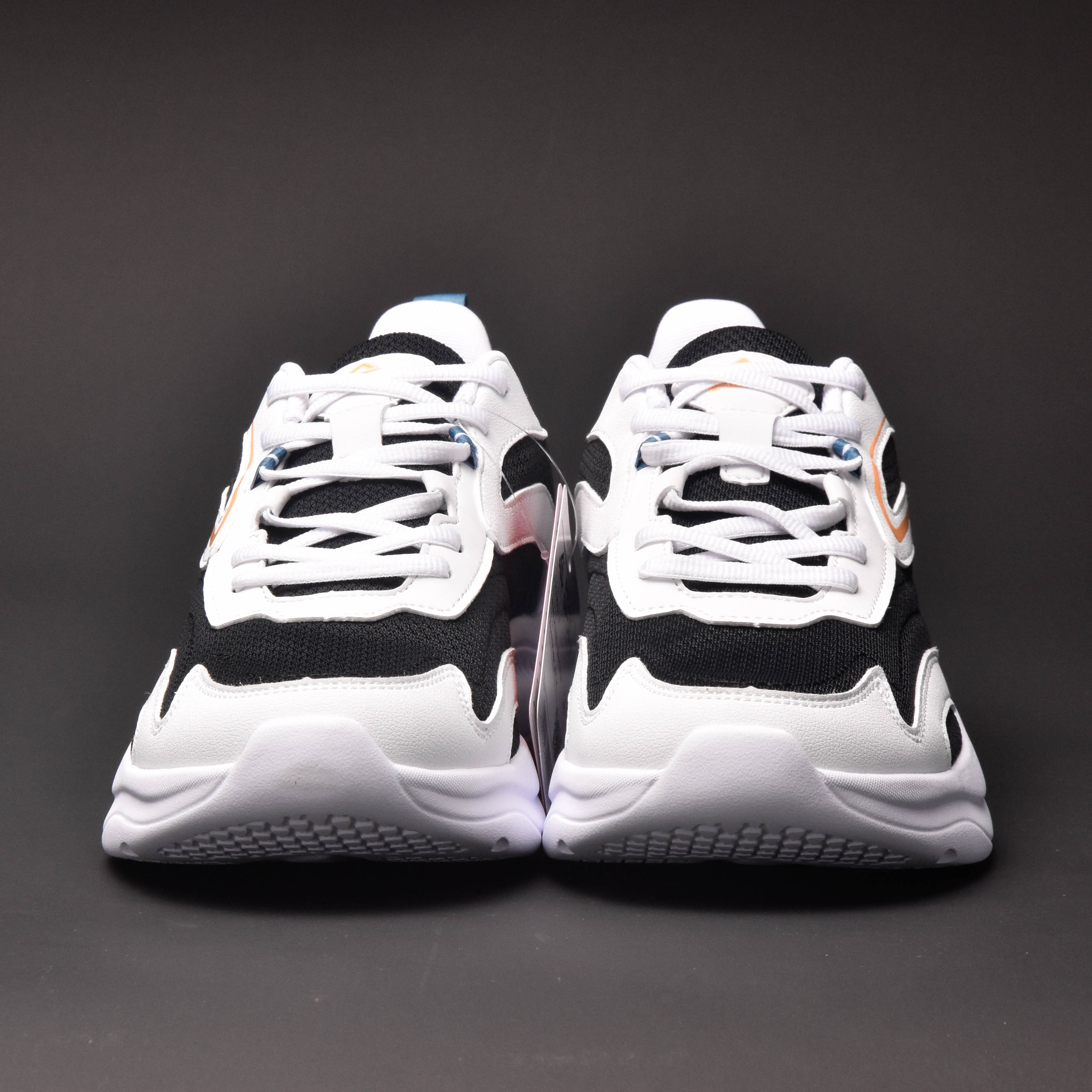 PEAK WALKING SHOES - E233657J WHITE/BLACK