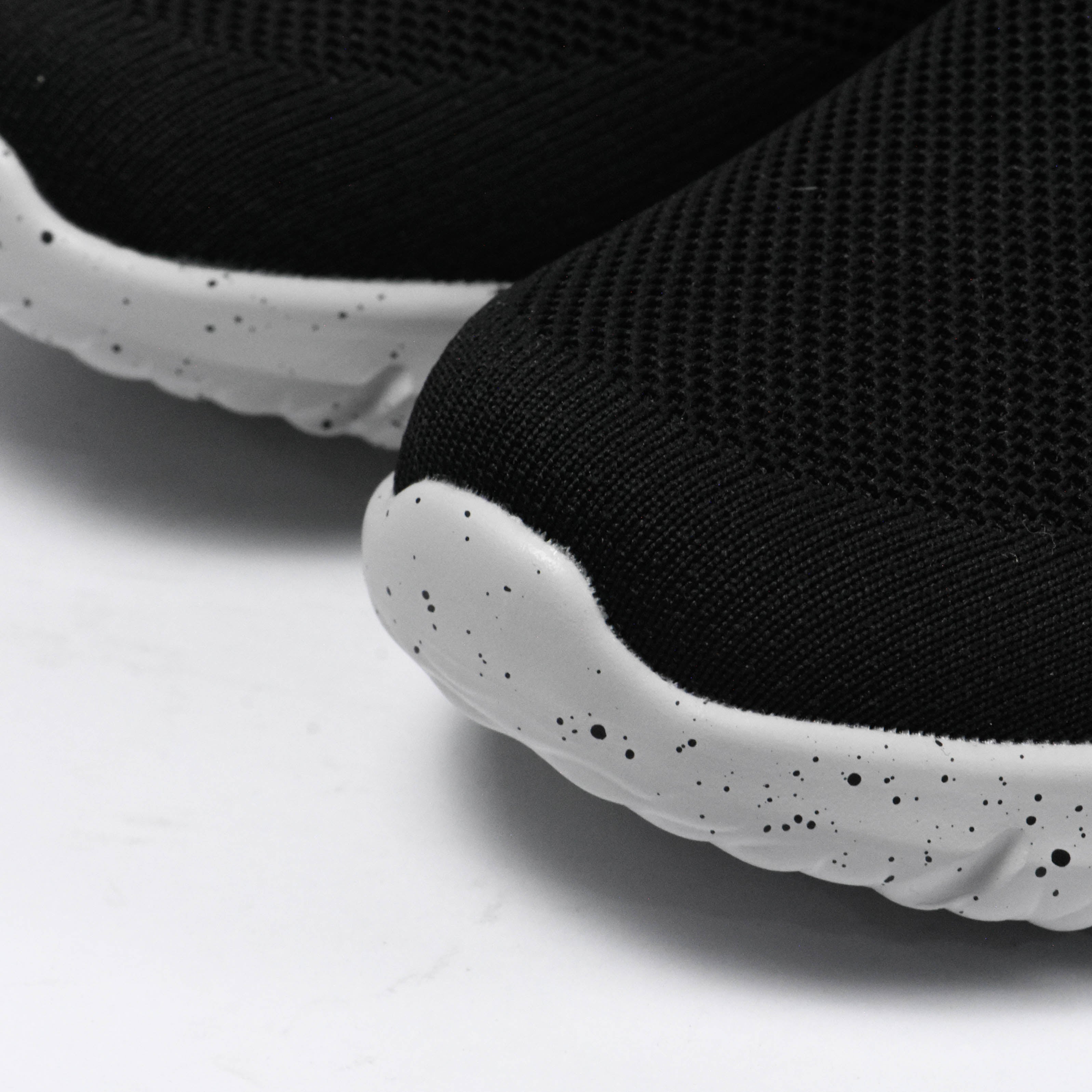 SKECHERS CORWEN - 210572-BLK