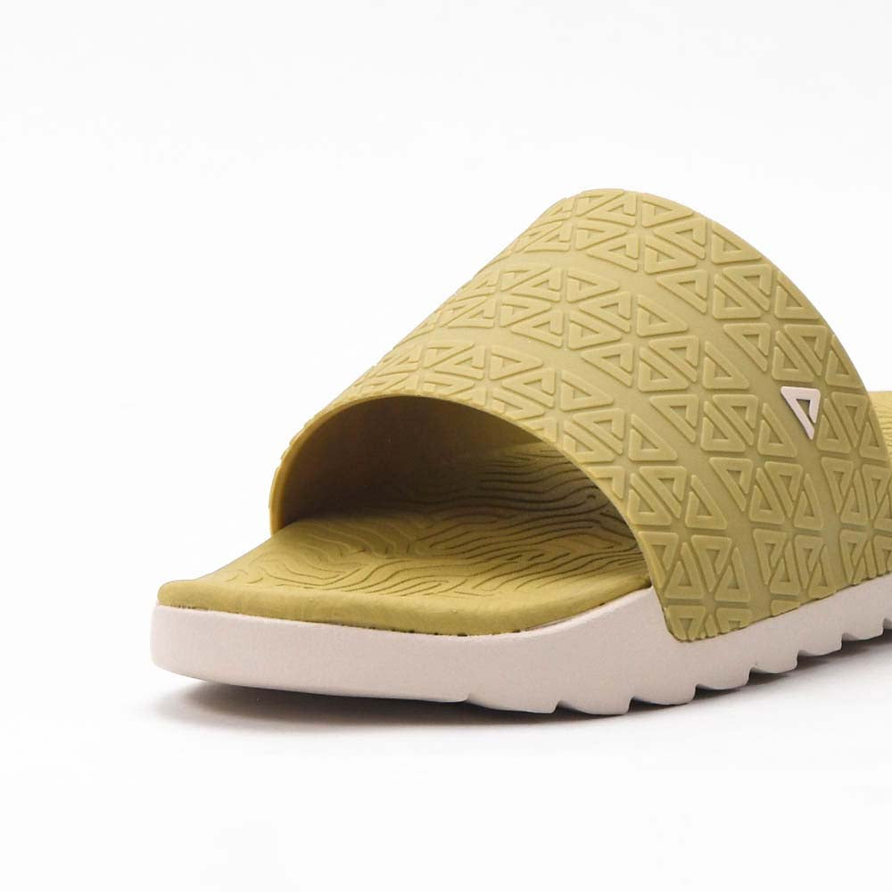 Peak Taichi Slippers Beige Black - E02767L-E170