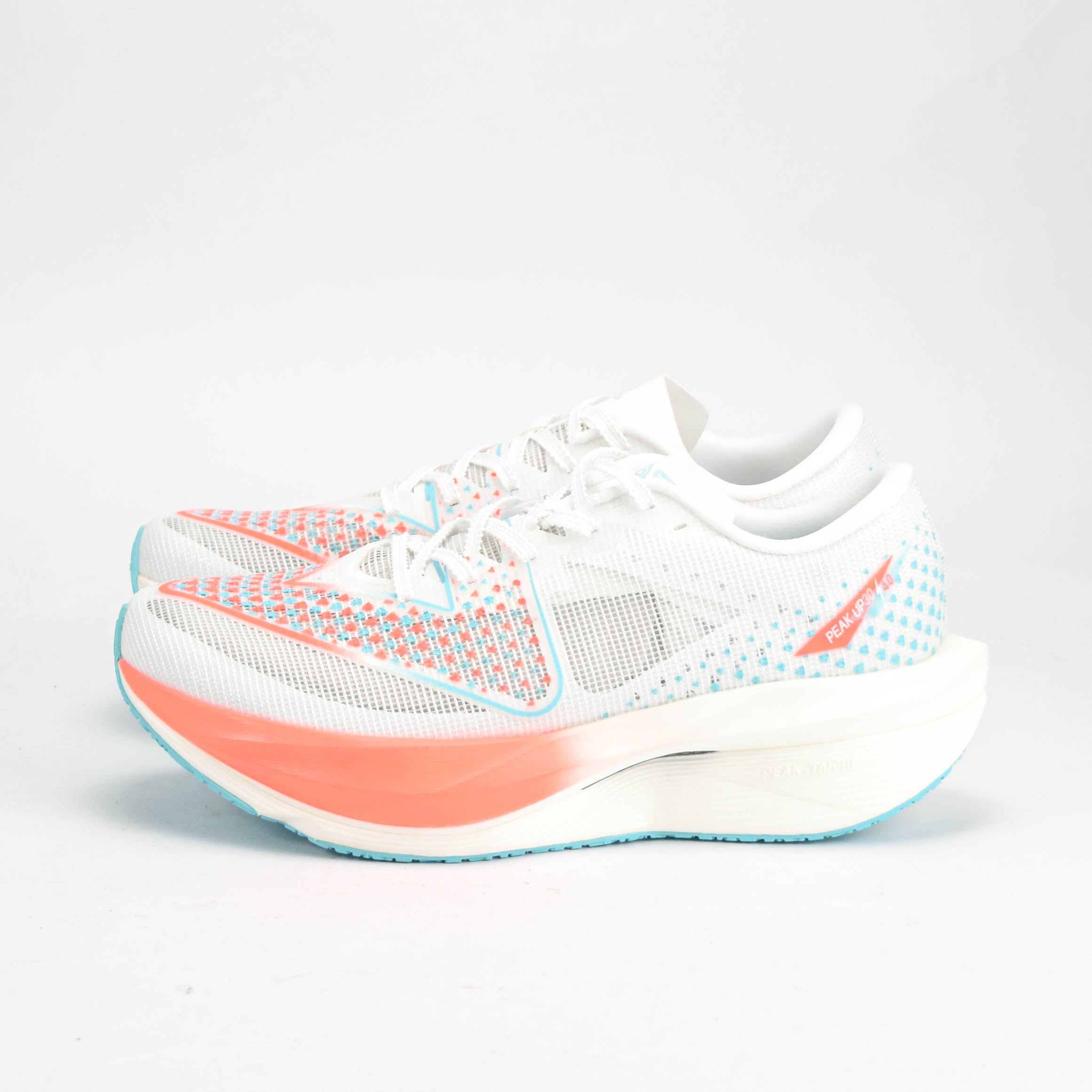 Peak Taichi Up30 4.0 White Orange Blue - ET52667H-X036