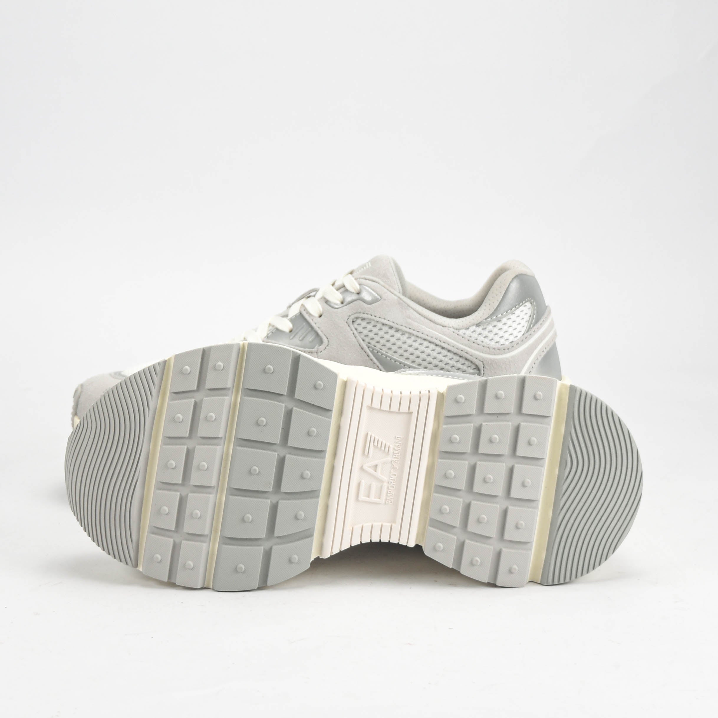 EMPORIO ARMANI SHOES - X8X237-XK425-R951