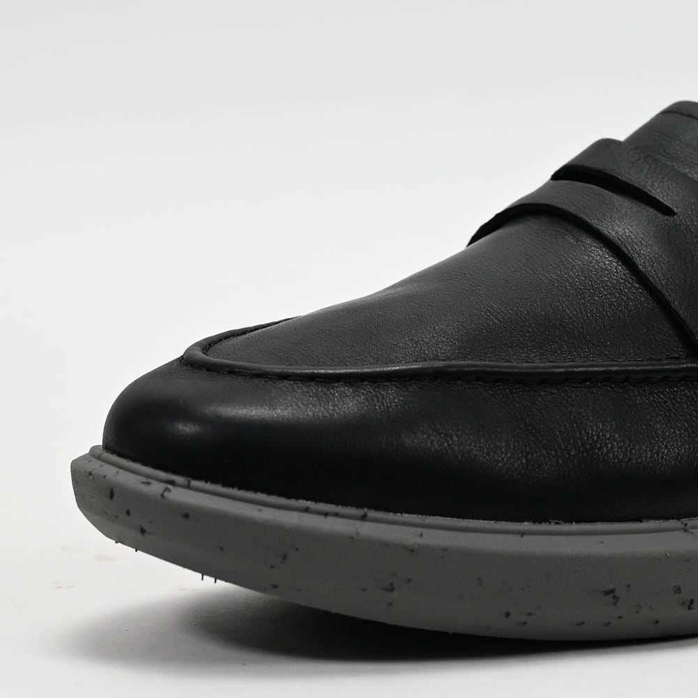 HUSH PUPPIES FOOTWEAR - HPM10654