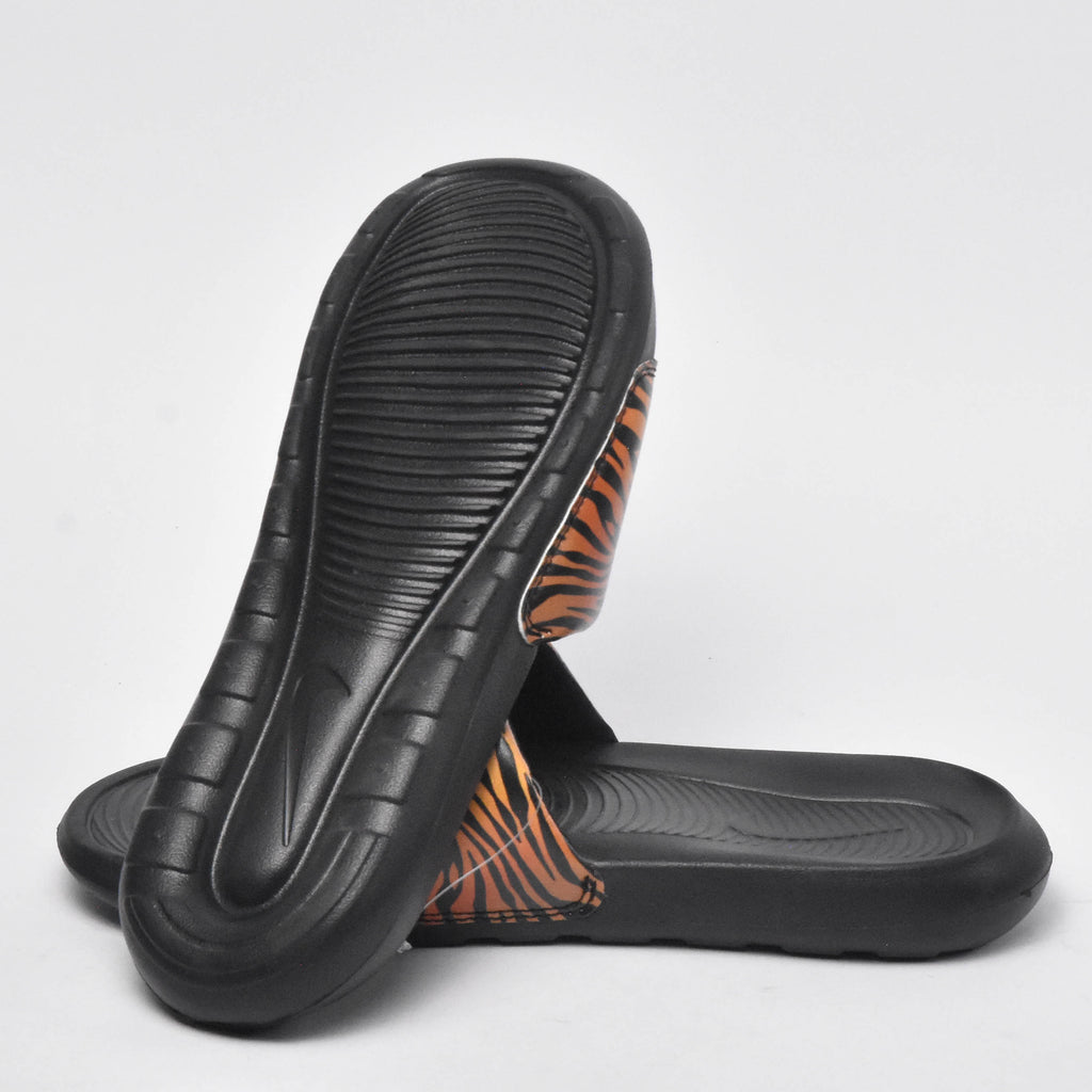 NIKE Victori One Print - CN9676-010