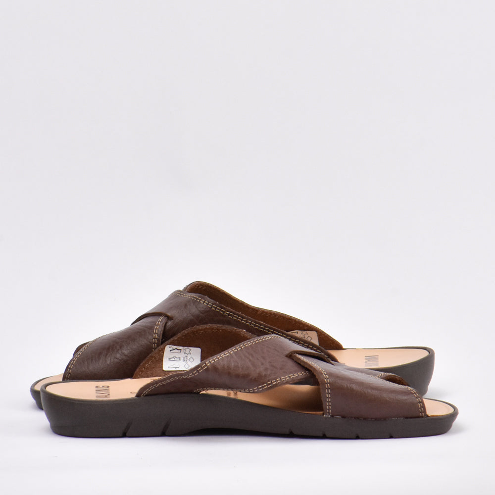 WALKING BROWN - 0040080590992