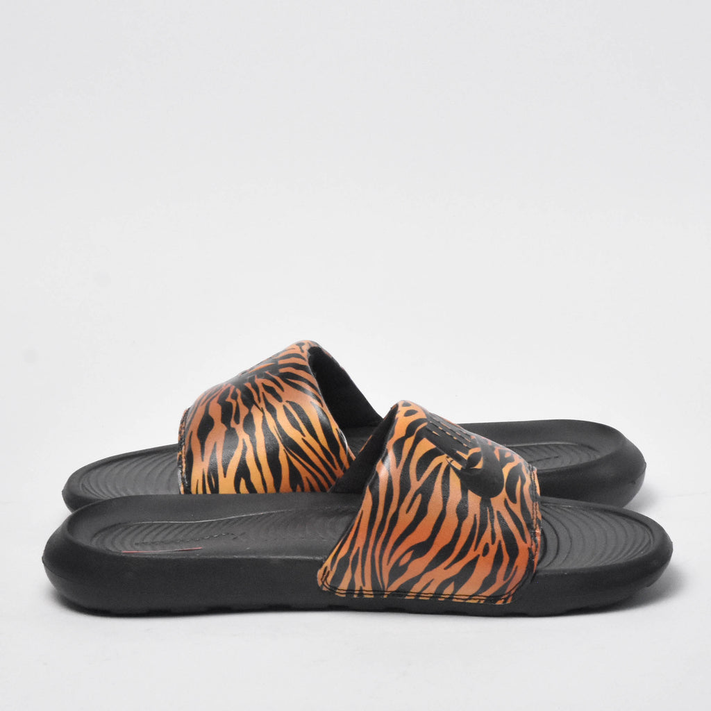 NIKE Victori One Print - CN9676-010