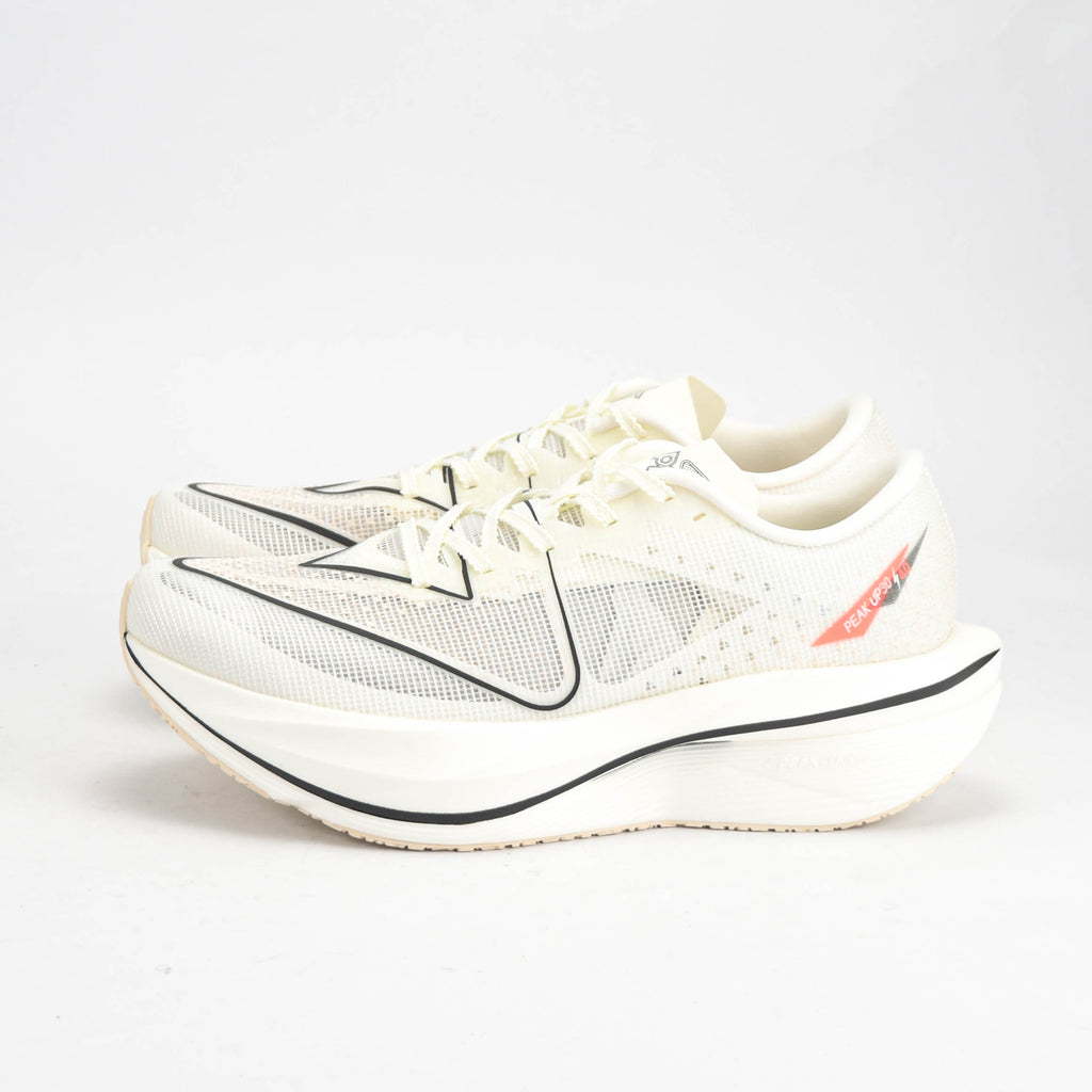 Peak Taichi Up30 4.0 White Black - ET52667H-Z466