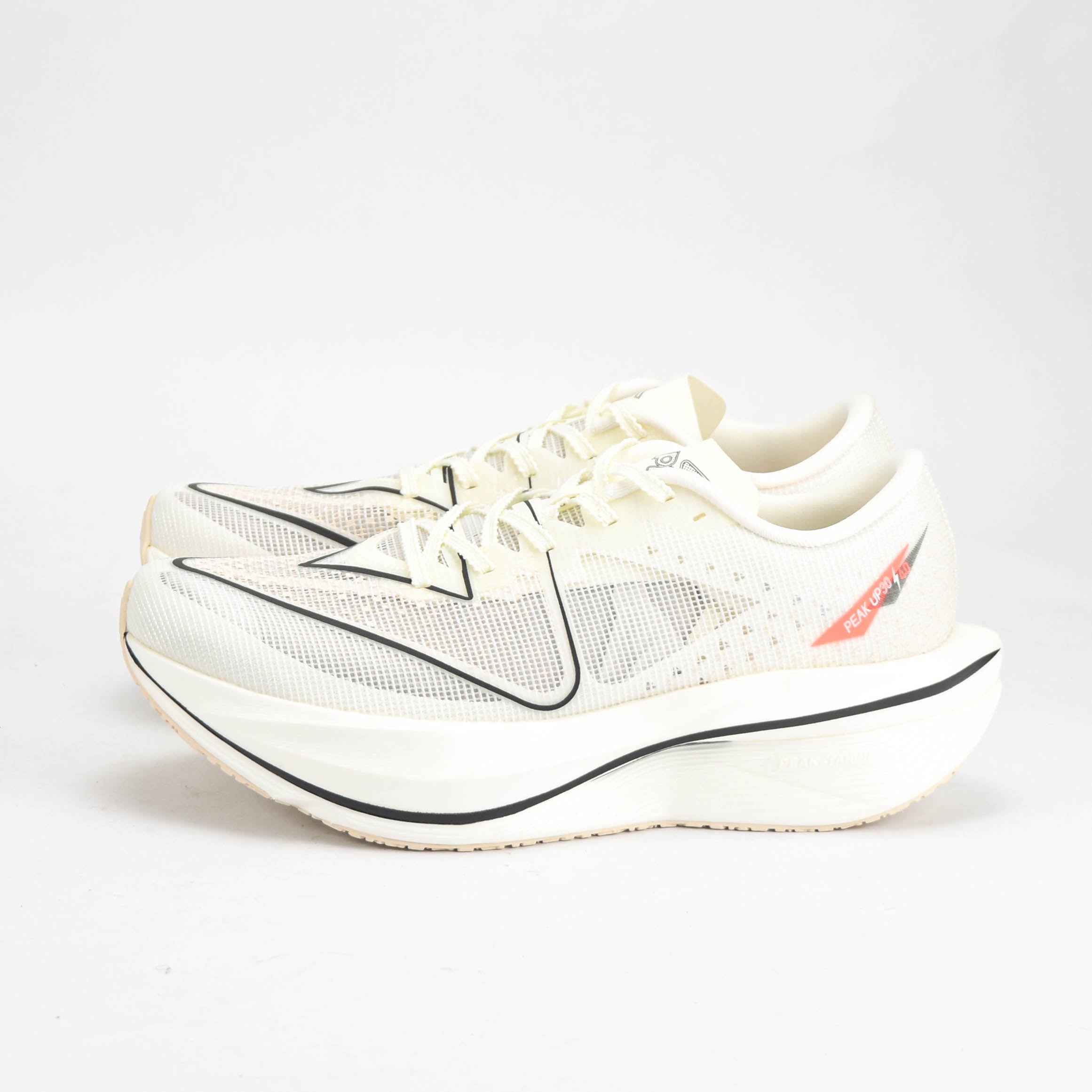 Peak Taichi Up30 4.0 White Black - ET52667H-Z466