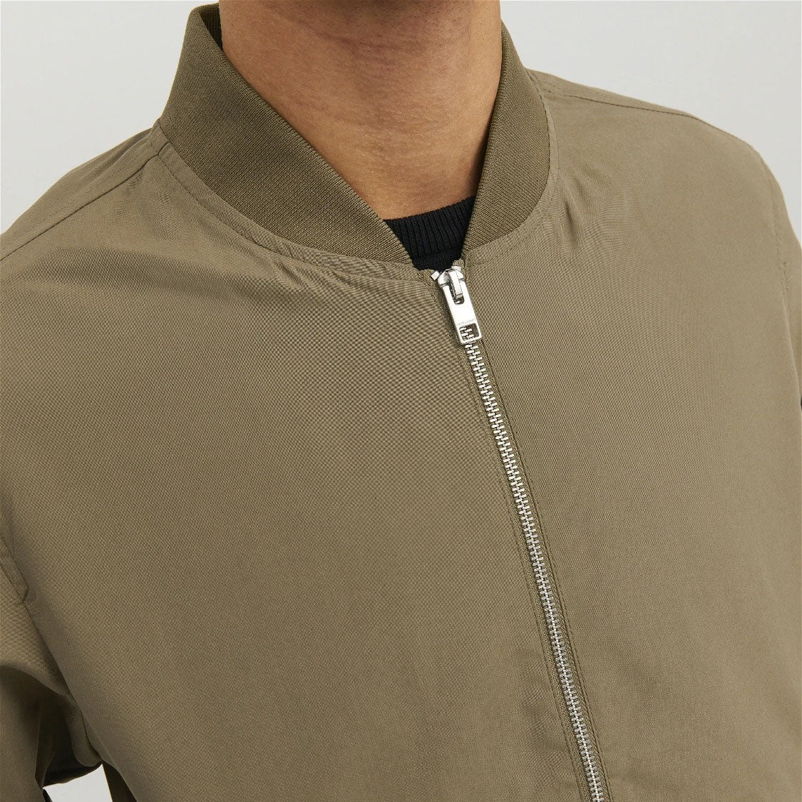 JACK & JONES BOMBER JOMER BOMBER KHAKI - 12165203/12-2023-SWX VERT