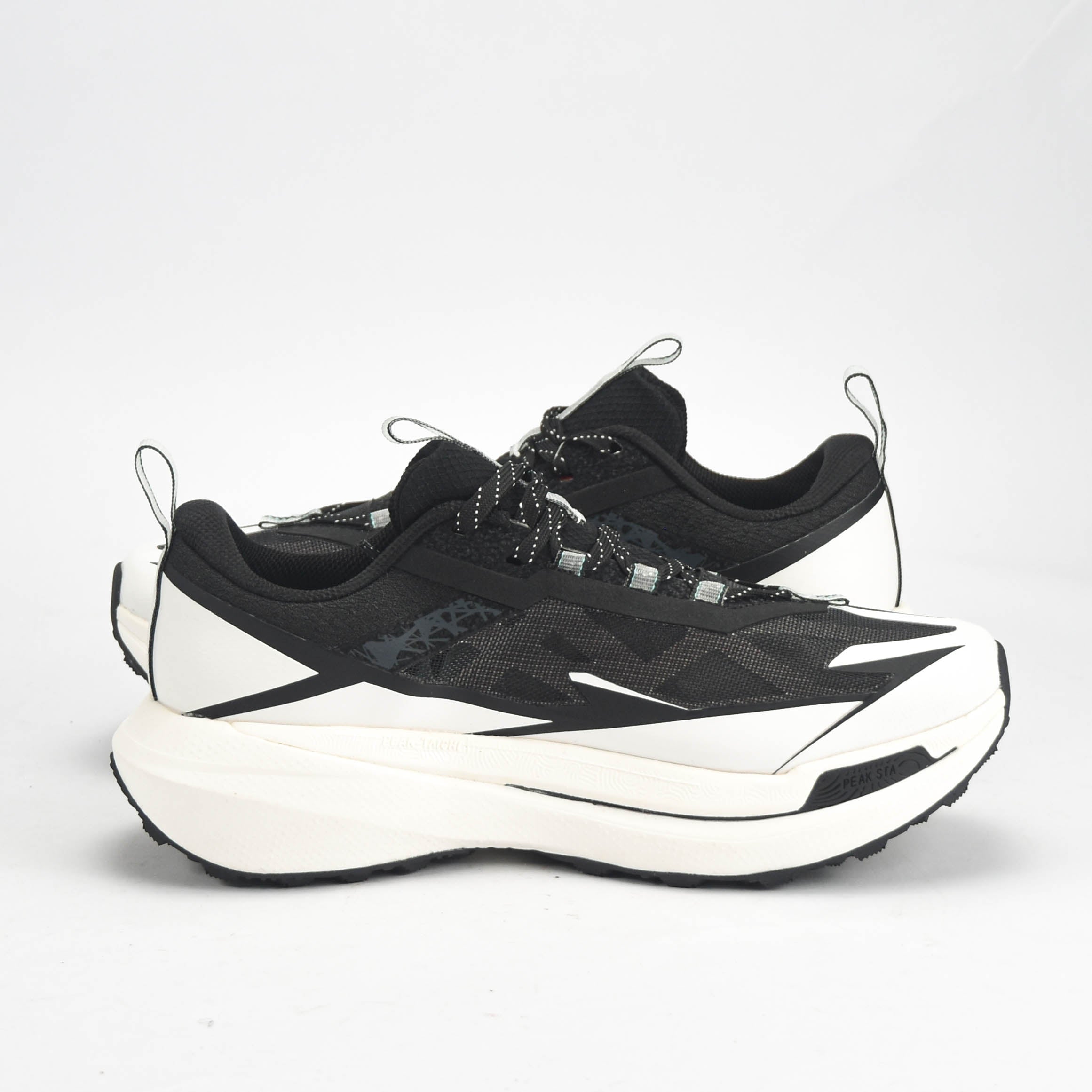 Peak Taichi Sports Shoes Black/White - EXT52161H-Z497