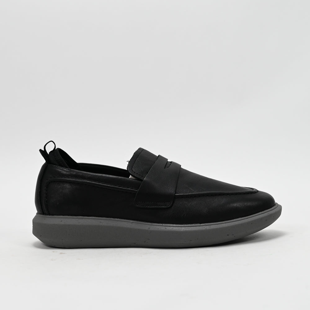 HUSH PUPPIES FOOTWEAR - HPM10654