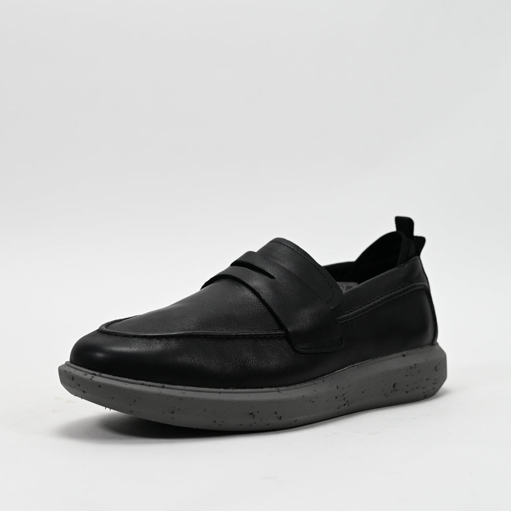 HUSH PUPPIES FOOTWEAR - HPM10654